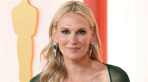 Molly Sims nua, pelada